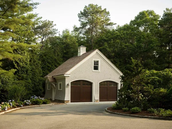 $12,500,000 | 835 Old Post Road, Cotuit, MA 02635
