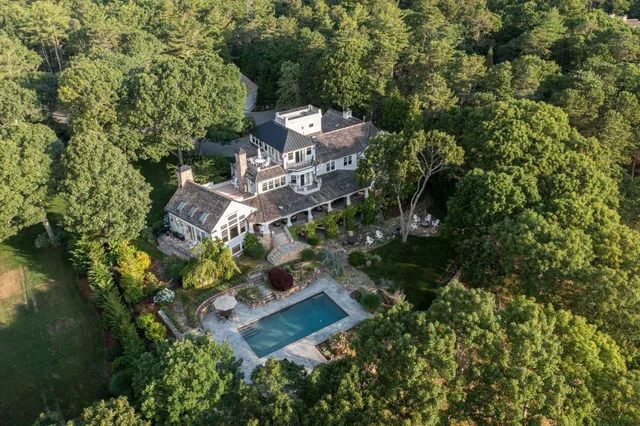 $12,500,000 | 835 Old Post Road, Cotuit, MA 02635