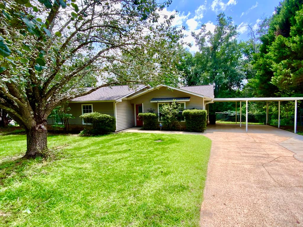 404 Springdale Drive Enterprise, AL 36330 - Photo 1 of 27 Main View