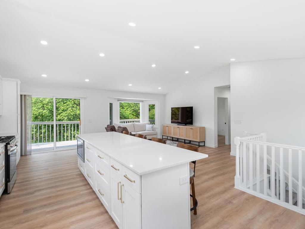 10125 Cain Road Rogers, MN 55374 - Photo 6 of 39 Gallery Image 6