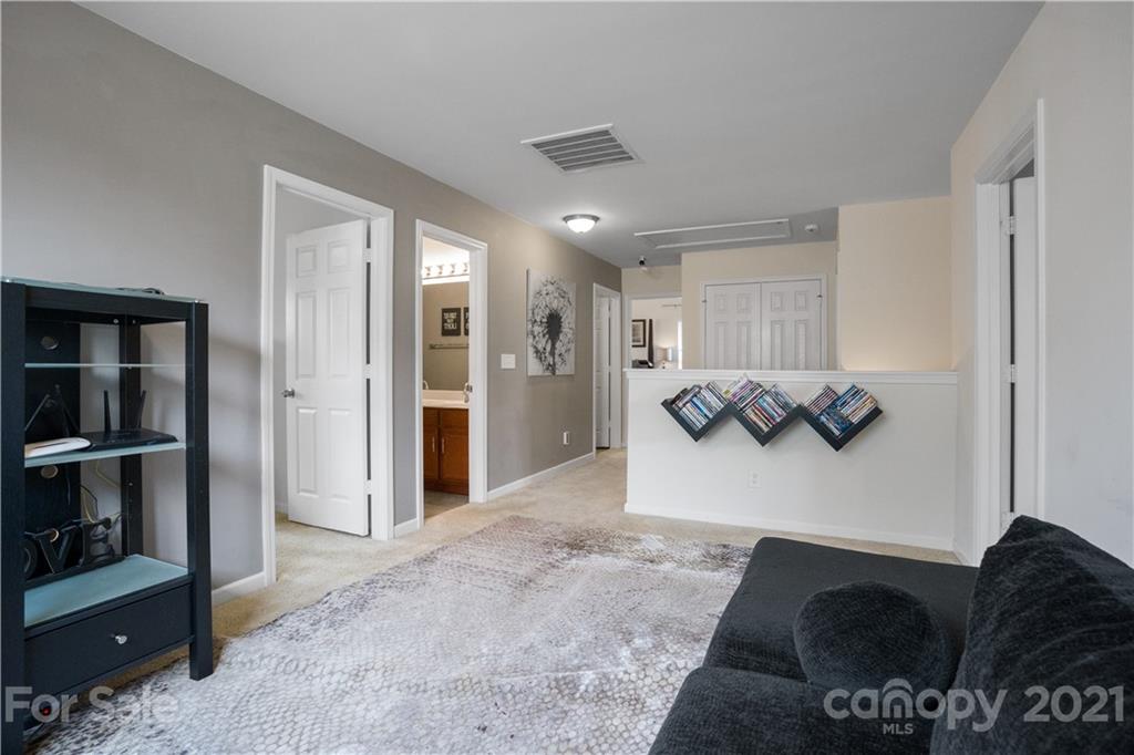 2714 Aldergrove Road Matthews, NC 28105 - Photo 18 of 23 a room with furniture and closet