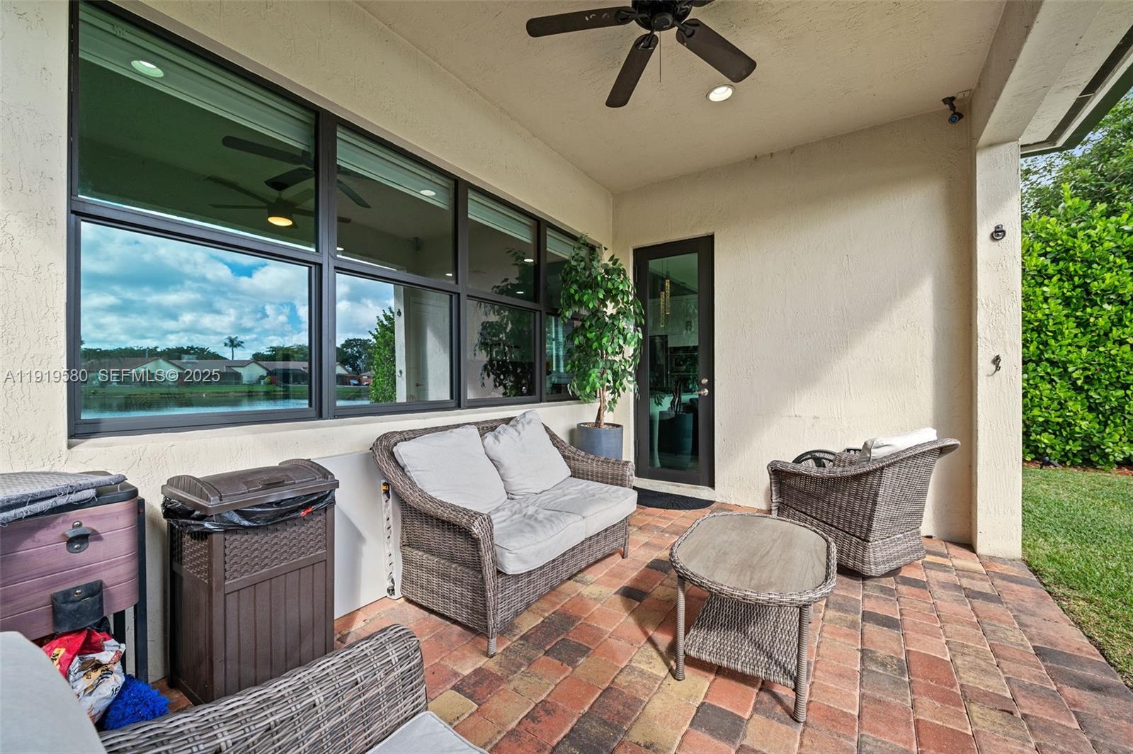 445 Southwest 113th Lane Pembroke Pines, FL 33025 - Photo 22 of 26