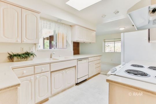 522 Weiman Avenue Ridgecrest, CA 93555 - Photo 9 of 28