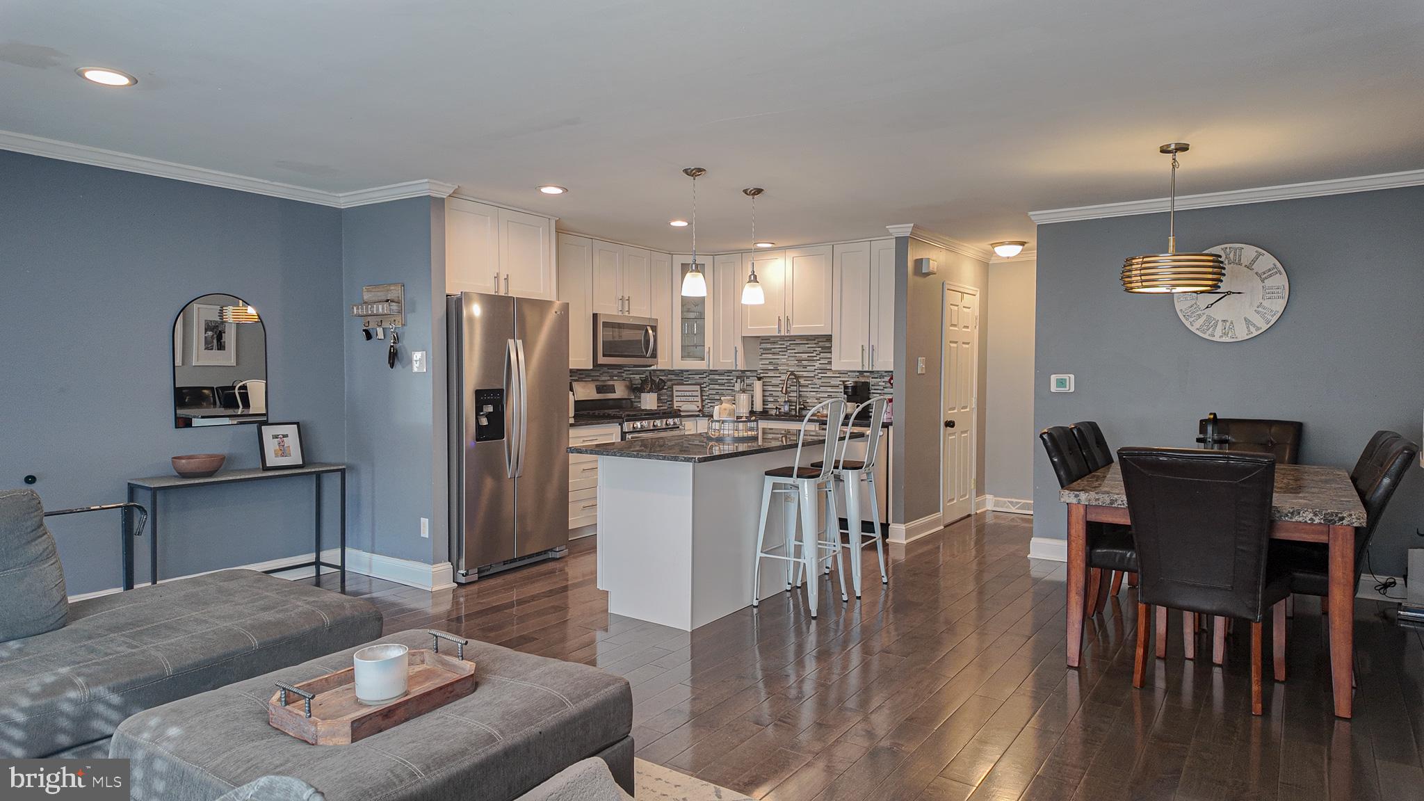 12004 Tyrone Road Philadelphia, PA 19154 - Photo 6 of 28 Modern open-concept living space.