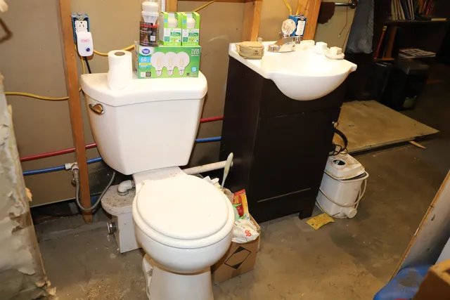 $269,000 | 350 Glen Road, Newport, VT 05855