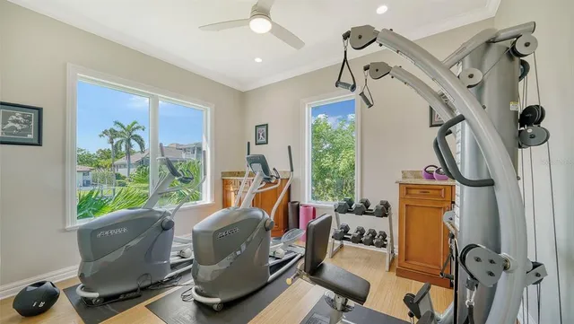 $4,700,000 | 610 Yardarm Lane, Longboat Key, FL 34228