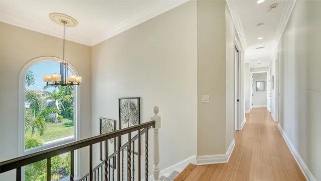 $4,700,000 | 610 Yardarm Lane, Longboat Key, FL 34228