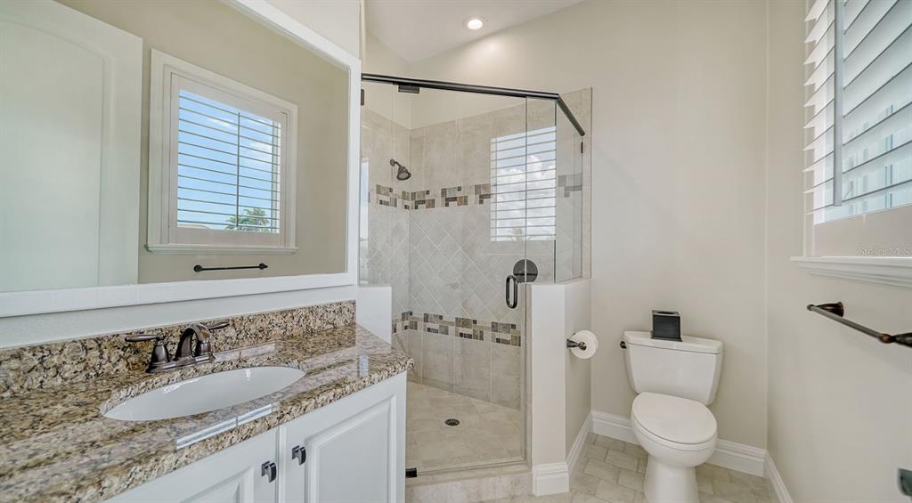 610 Yardarm Lane Longboat Key, FL 34228 - Photo 36 of 45