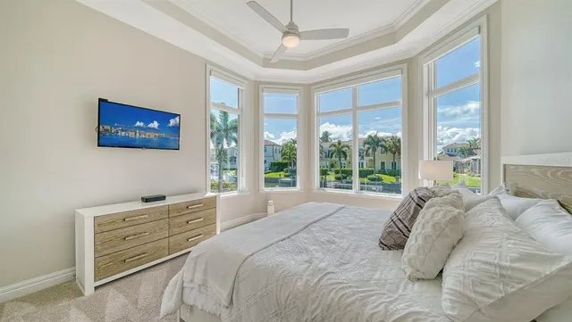 $4,700,000 | 610 Yardarm Lane, Longboat Key, FL 34228