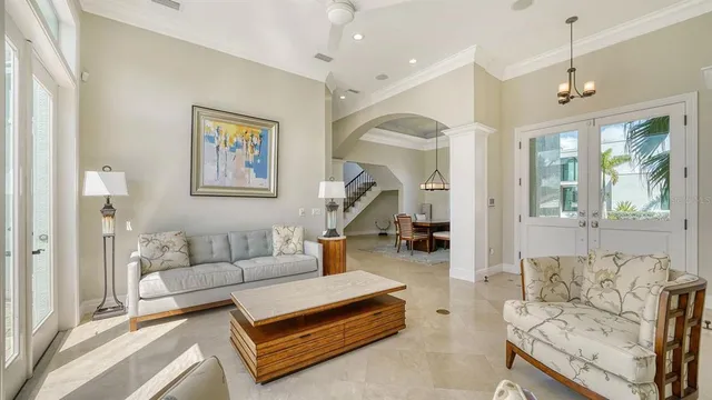 $4,700,000 | 610 Yardarm Lane, Longboat Key, FL 34228