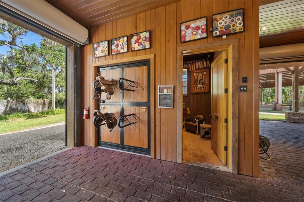 10930 Spring Street Largo, FL 33774 - Photo 65 of 100