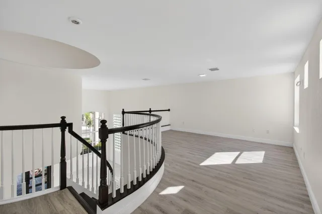 a view of backyard with tree