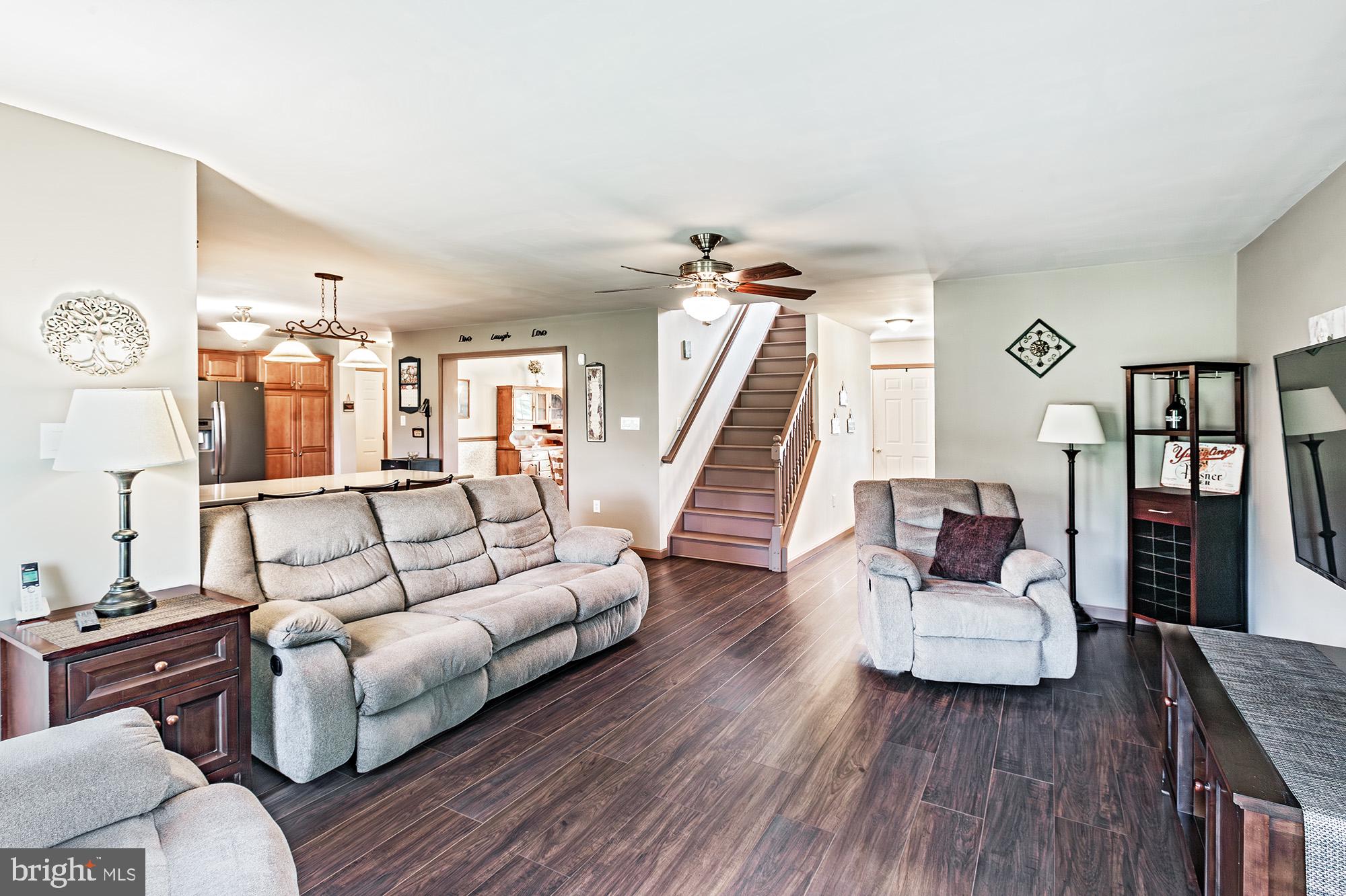 187 Amwellbury Road Salem, NJ 08079 - Photo 5 of 53 living room