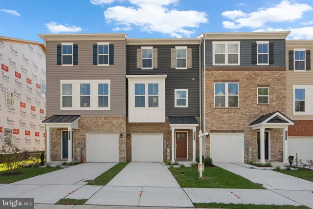 $3,400 | 8269 Longford Road, Glen Burnie, MD 21061