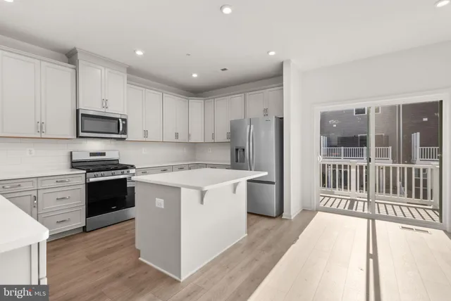 $3,400 | 8269 Longford Road, Glen Burnie, MD 21061