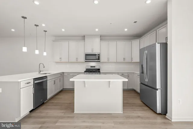 $3,400 | 8269 Longford Road, Glen Burnie, MD 21061