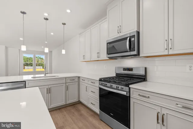 $3,400 | 8269 Longford Road, Glen Burnie, MD 21061