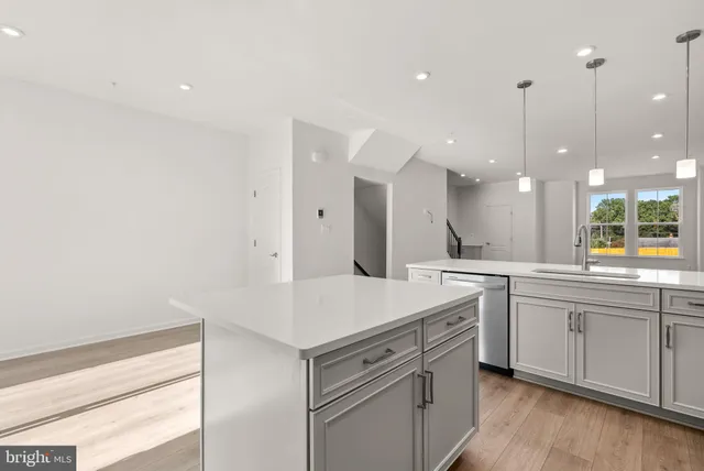 $3,400 | 8269 Longford Road, Glen Burnie, MD 21061