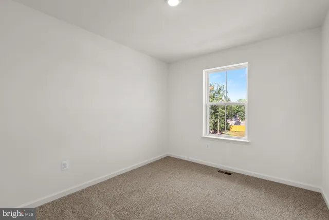 $3,400 | 8269 Longford Road, Glen Burnie, MD 21061