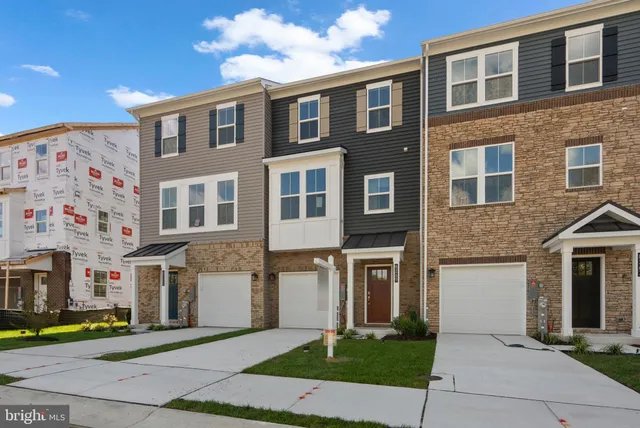 $3,400 | 8269 Longford Road, Glen Burnie, MD 21061