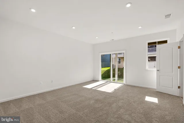 $3,400 | 8269 Longford Road, Glen Burnie, MD 21061