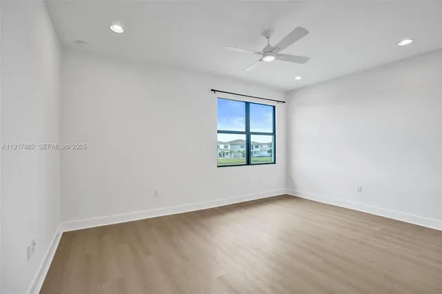 $16,000 | 17130 Wandering Wave Avenue, Boca Raton, FL 33496