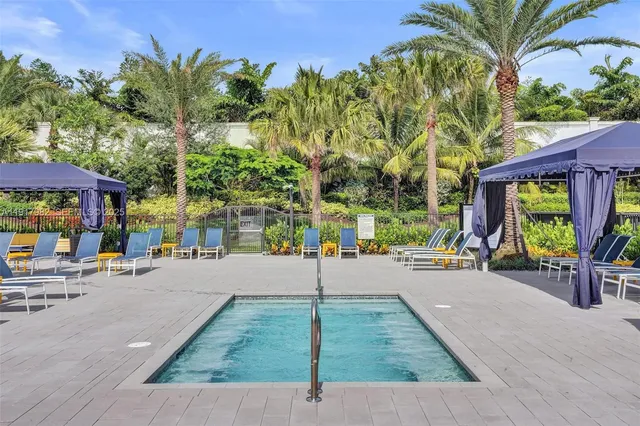 $16,000 | 17130 Wandering Wave Avenue, Boca Raton, FL 33496