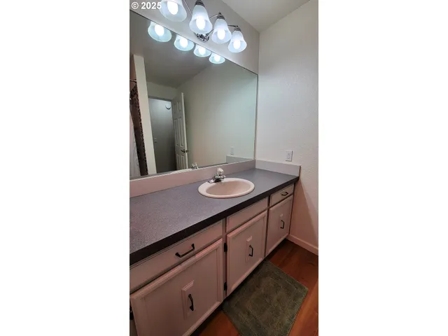 $430,000 | 296 Woodridge Drive, Eugene, OR 97405