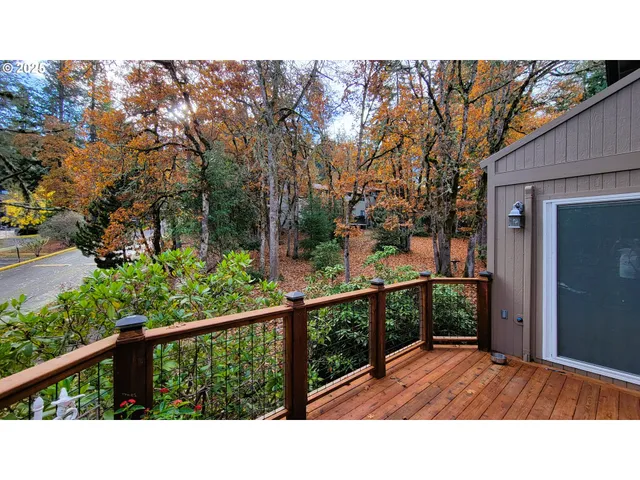 $430,000 | 296 Woodridge Drive, Eugene, OR 97405