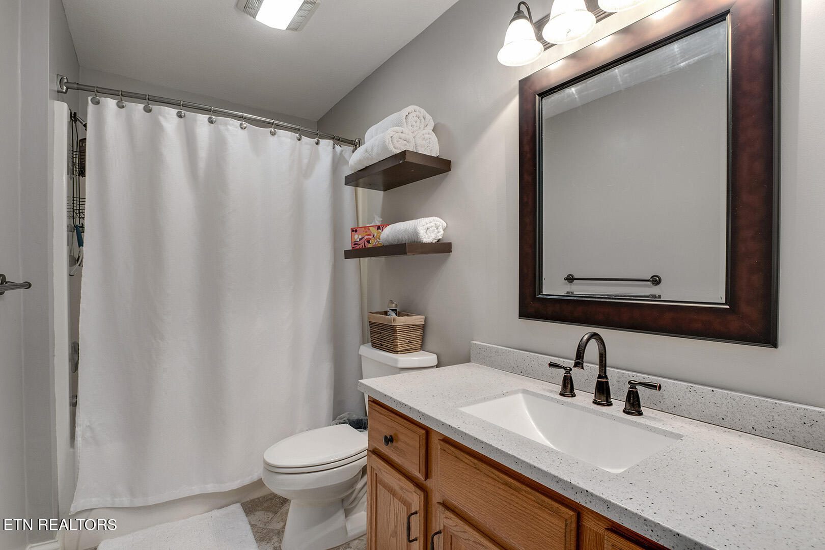 101 Poteau Trace Loudon, TN 37774 - Photo 31 of 32 31_PoteauTrace_101_GuestBath