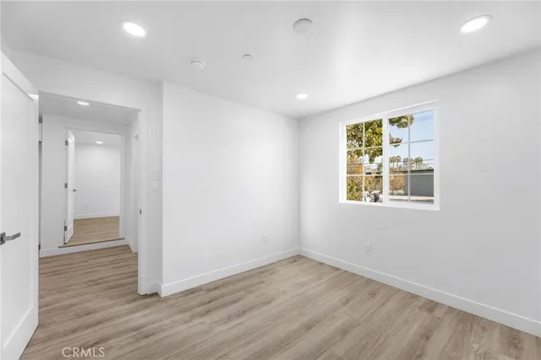 $2,695 | 498 East 52nd Street, Long Beach, CA 90805