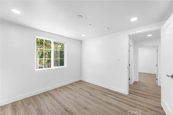 $2,695 | 498 East 52nd Street, Long Beach, CA 90805