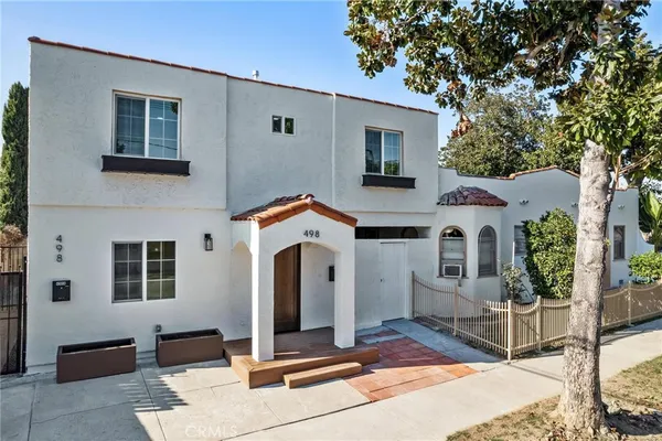 $2,695 | 498 East 52nd Street, Long Beach, CA 90805