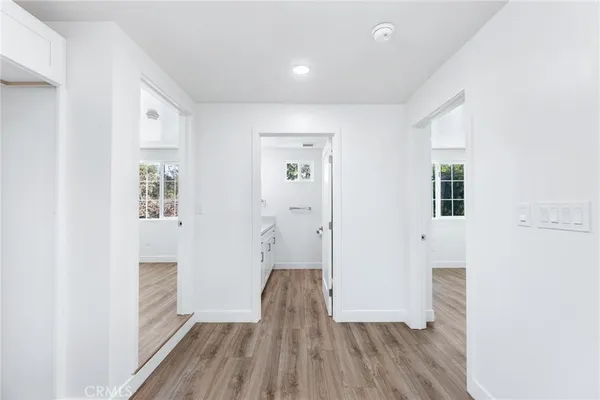 $2,695 | 498 East 52nd Street, Long Beach, CA 90805