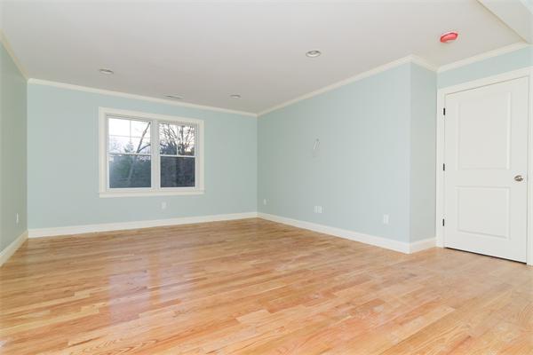 173 Moss Hill Road Boston, MA 02130 - Photo 9 of 19 Gallery Image 9