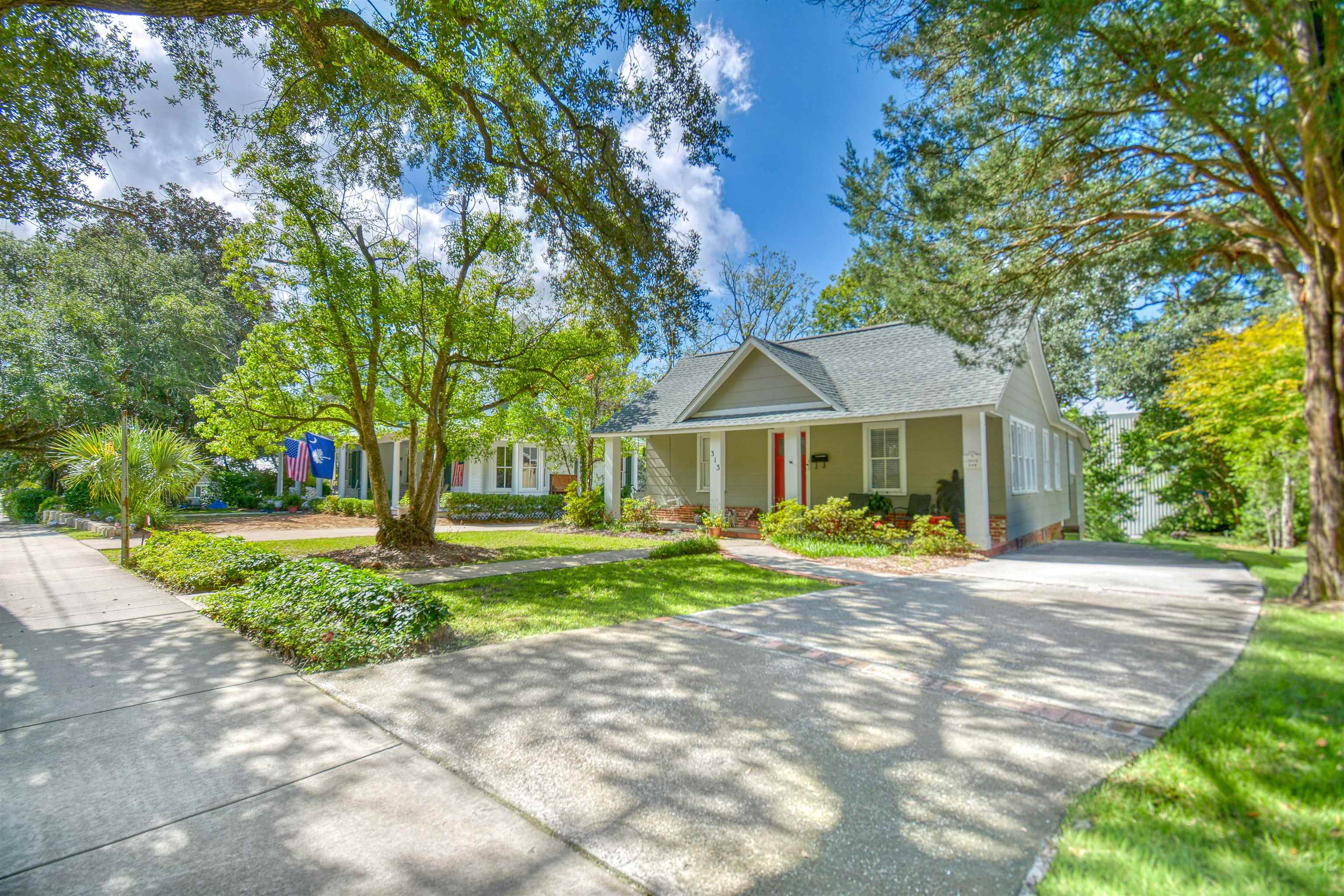 313 Front Street Georgetown, SC 29440 - Photo 3 of 44 Gallery Image 3