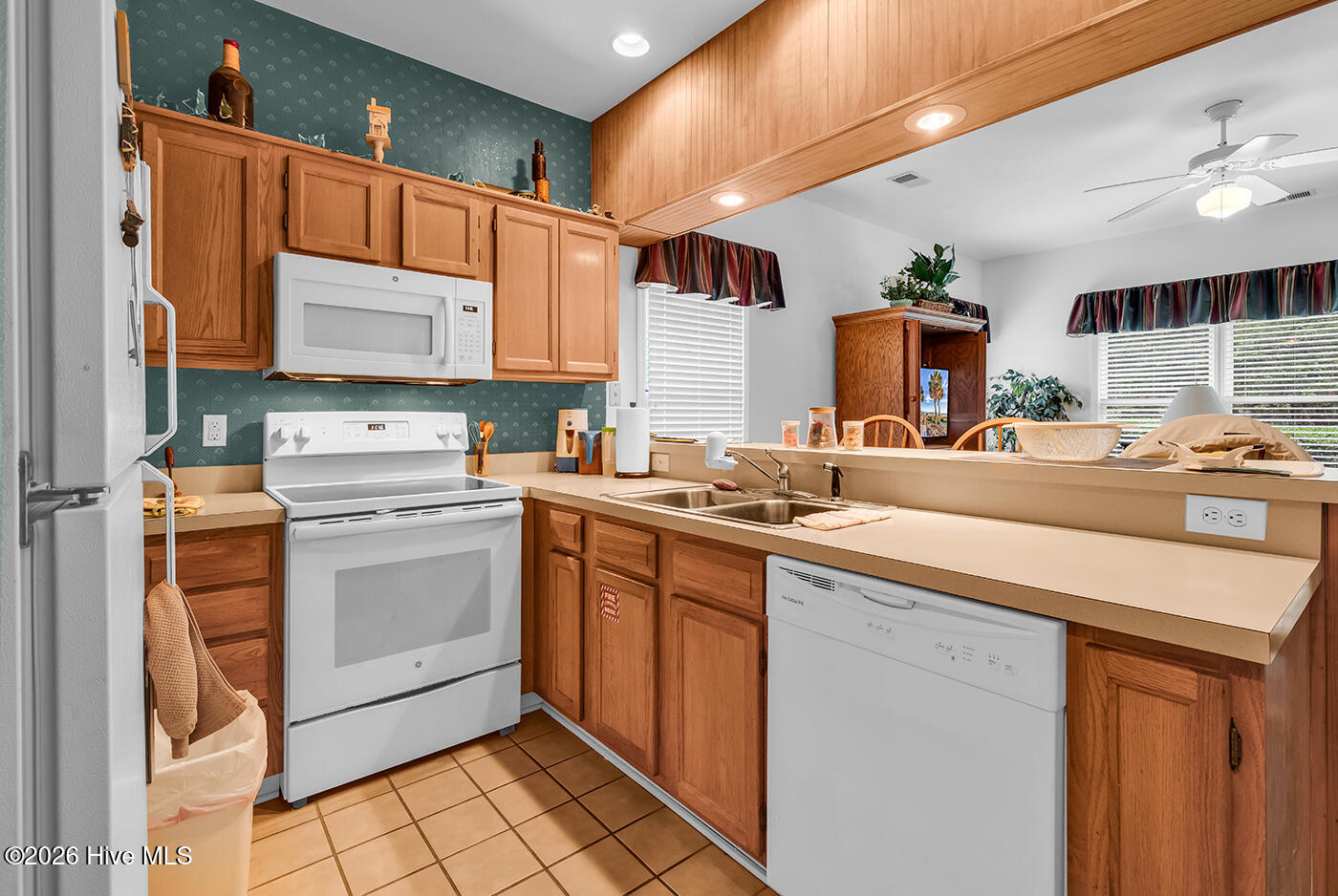 226 Clubhouse Road, Unit A Sunset Beach, NC 28468 - Photo 19 of 38 24