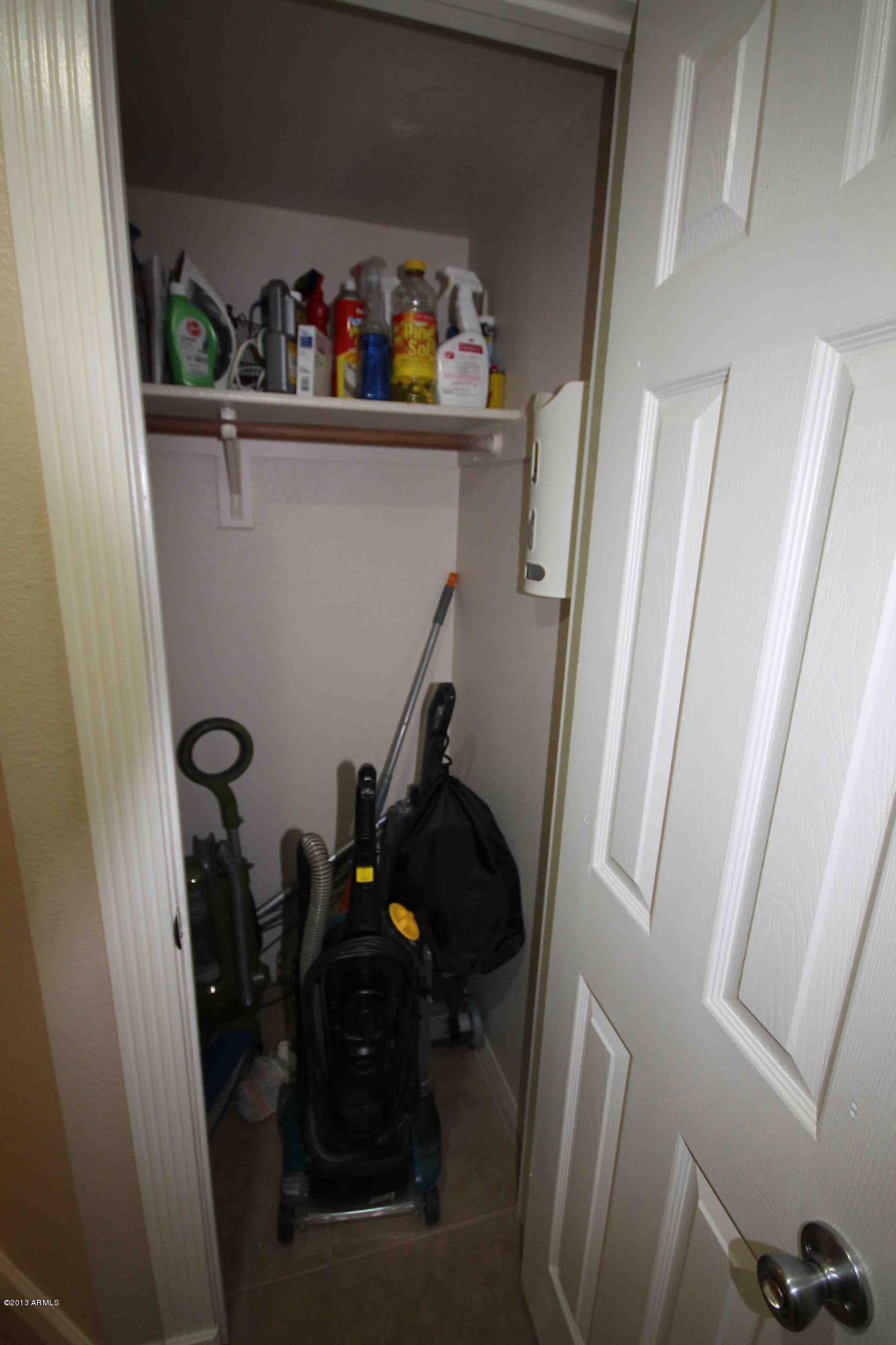 7932 West Bloomfield Road Peoria, AZ 85381 - Photo 15 of 41 2nd hall closet