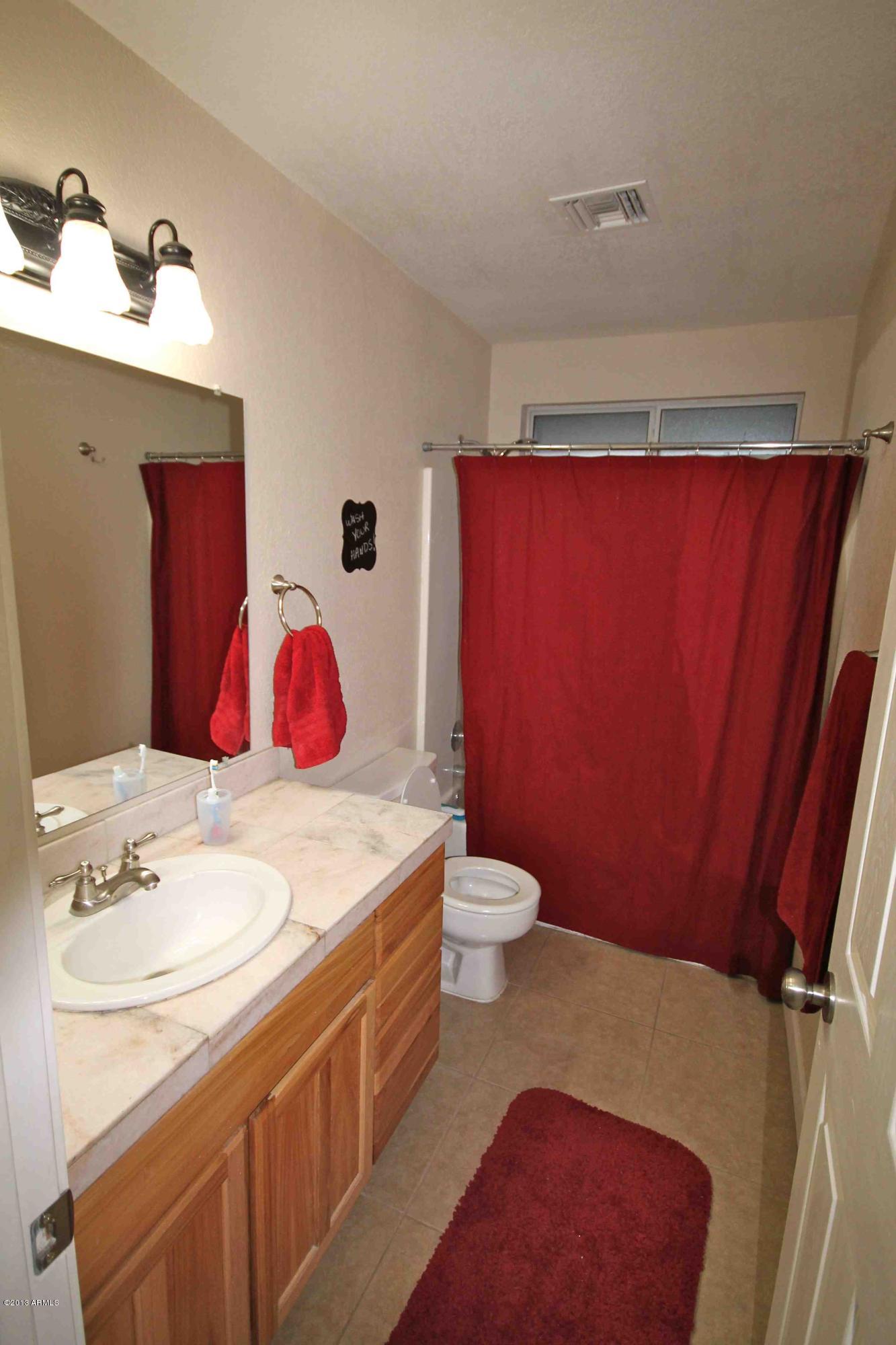 7932 West Bloomfield Road Peoria, AZ 85381 - Photo 19 of 41 2nd guest bath