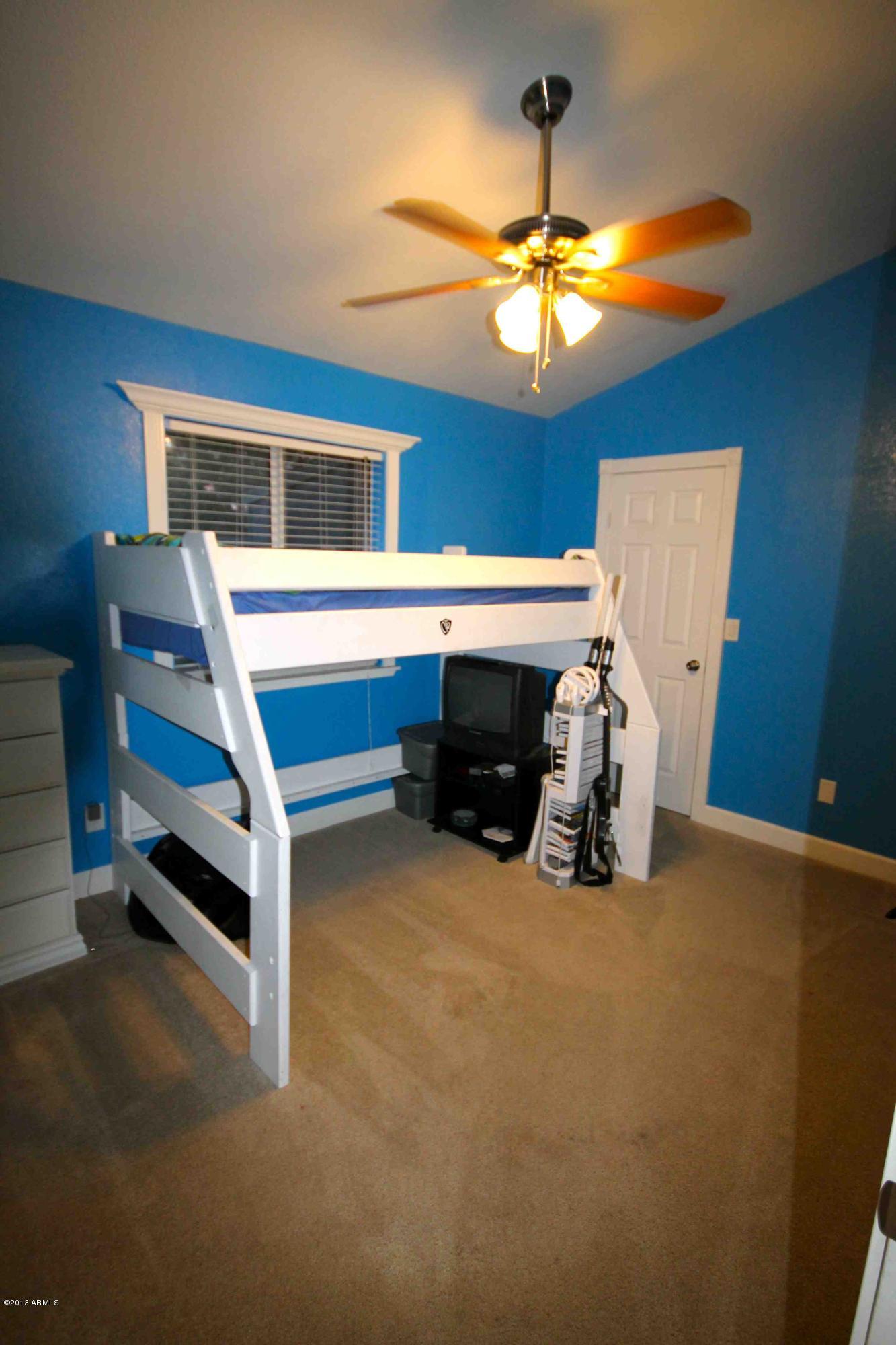 7932 West Bloomfield Road Peoria, AZ 85381 - Photo 20 of 41 bedroom3 with walk in closet