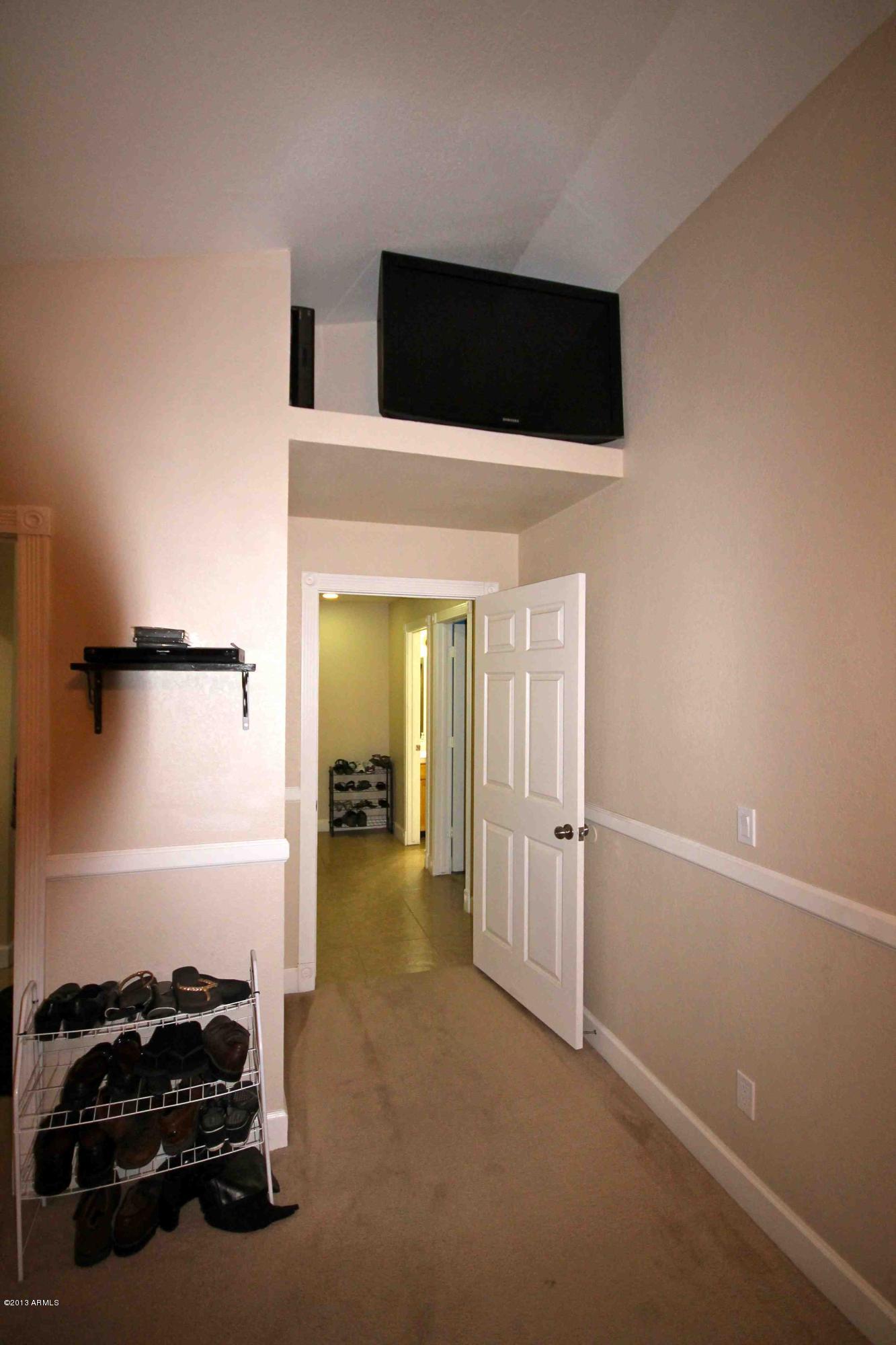 7932 West Bloomfield Road Peoria, AZ 85381 - Photo 23 of 41 materbedroom