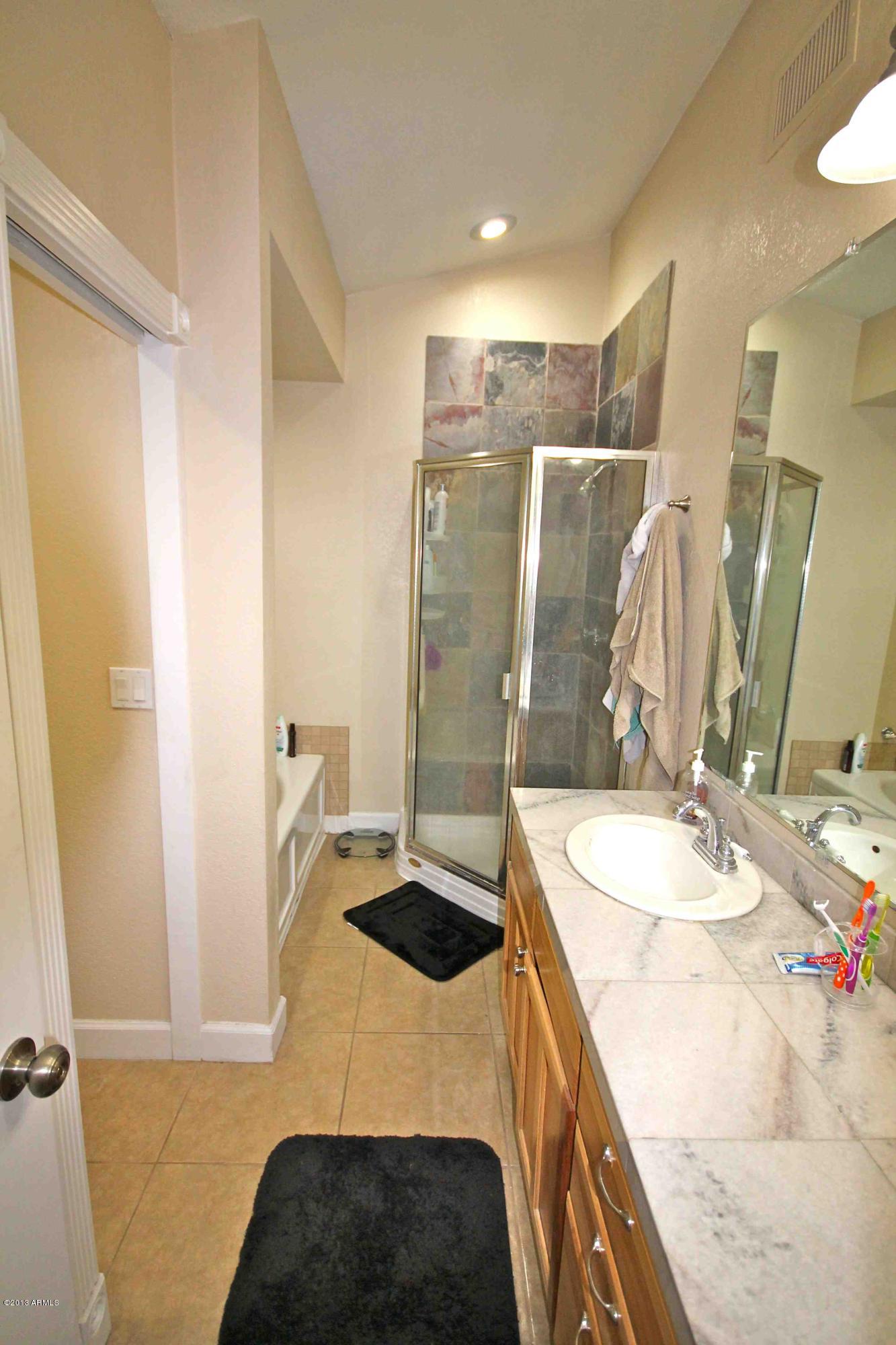 7932 West Bloomfield Road Peoria, AZ 85381 - Photo 24 of 41 master bathroom
