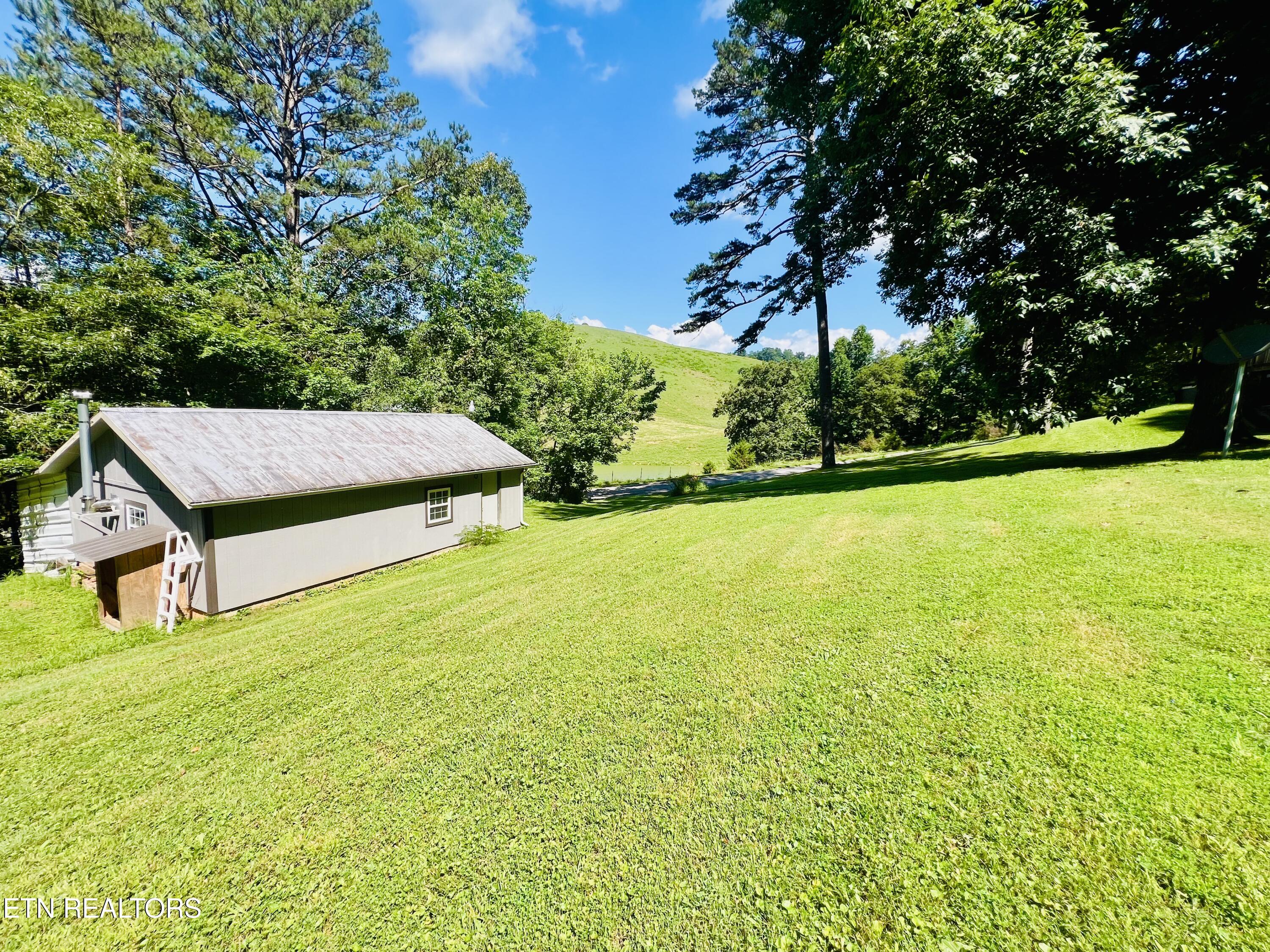 533 Mayes Town Road Speedwell, TN 37870 - Photo 20 of 51 IMG_4082