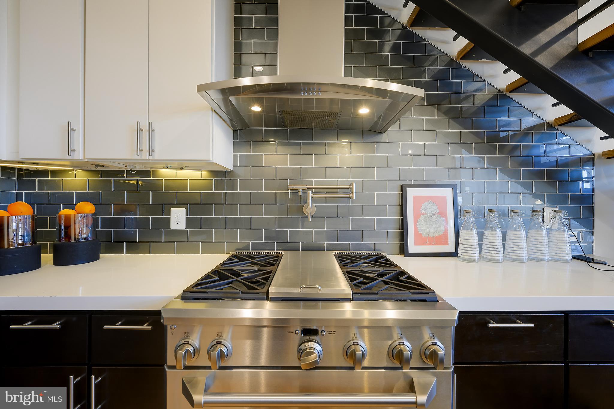 1443 Chapin Street Northwest, Unit 404 Washington, DC 20009 - Photo 10 of 44