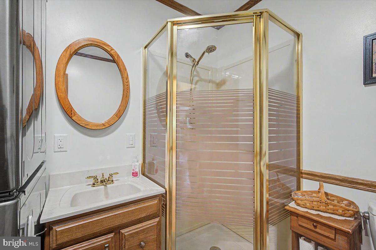 114 Kenmark Road Newark, DE 19713 - Photo 21 of 45 The primary bathroom