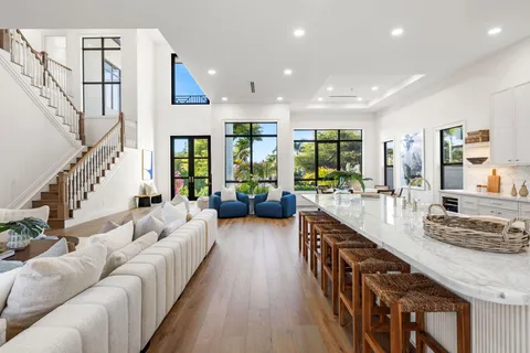 $4,499,500 | 109 Arlington Place, West Palm Beach, FL 33405