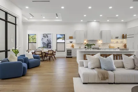 $4,499,500 | 109 Arlington Place, West Palm Beach, FL 33405