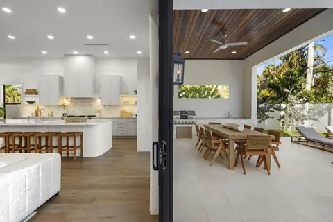 $4,499,500 | 109 Arlington Place, West Palm Beach, FL 33405