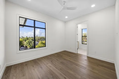 $4,250,000 | 109 Arlington Place, West Palm Beach, FL 33405