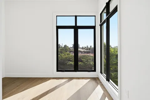 $4,499,500 | 109 Arlington Place, West Palm Beach, FL 33405